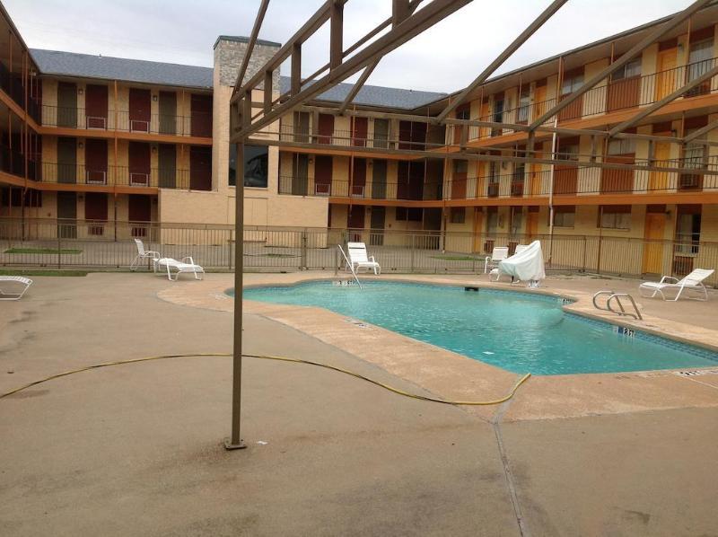 Express Inn Fort Worth Dış mekan fotoğraf