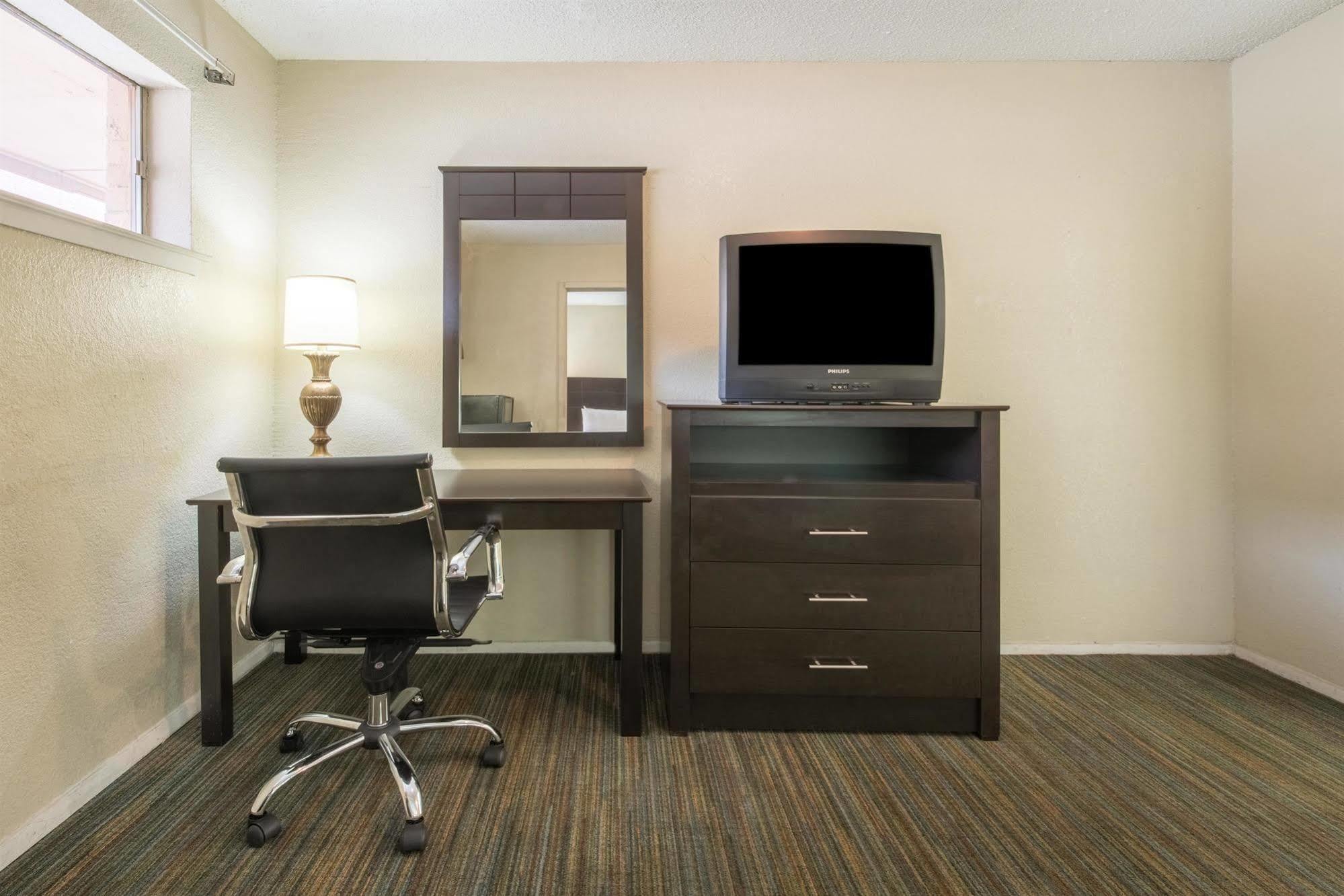 Express Inn Fort Worth Dış mekan fotoğraf