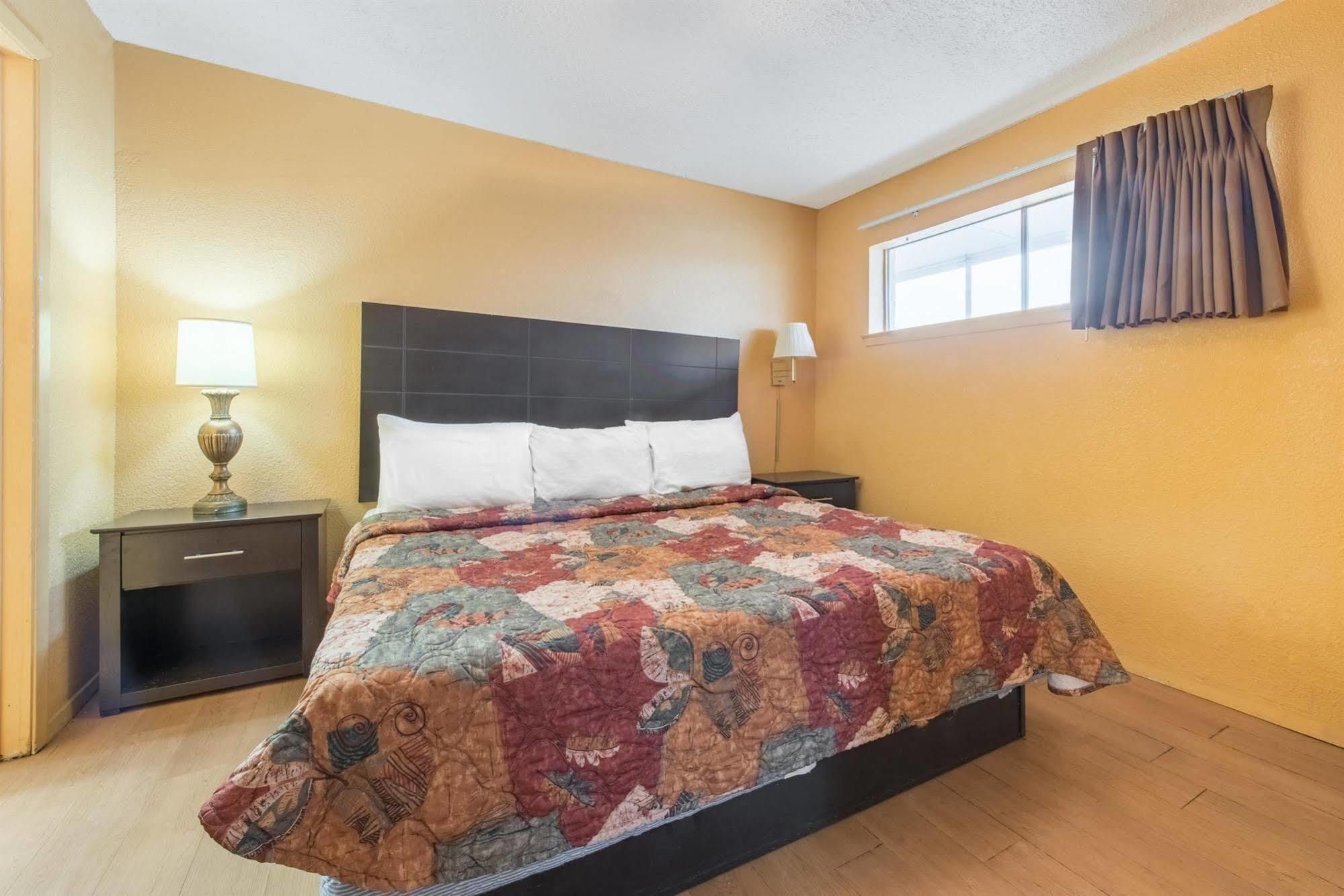 Express Inn Fort Worth Dış mekan fotoğraf